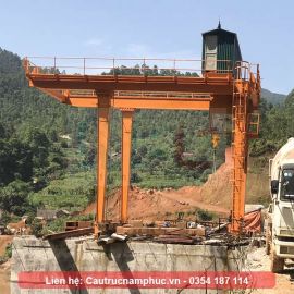 Cổng trục chân dê 10 tấn