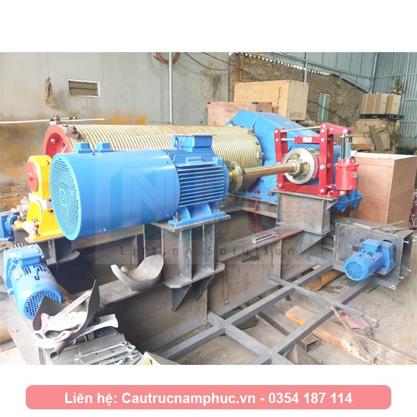 Bố trí xe con cầu trục 30-5 tấn