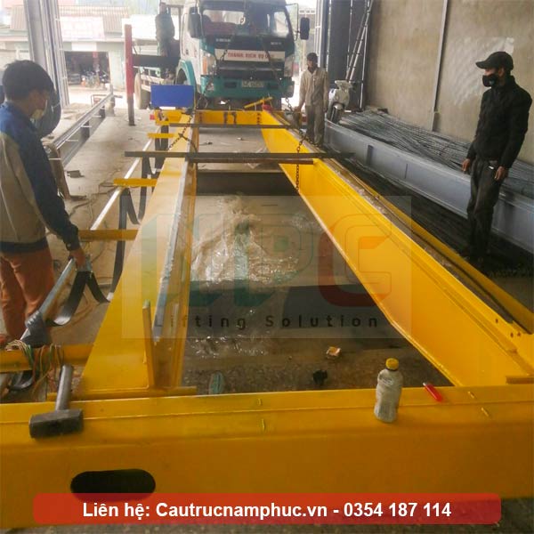 Lắp đặt thử cầu trục dầm đôi 15 tấn khẩu độ 10 mét