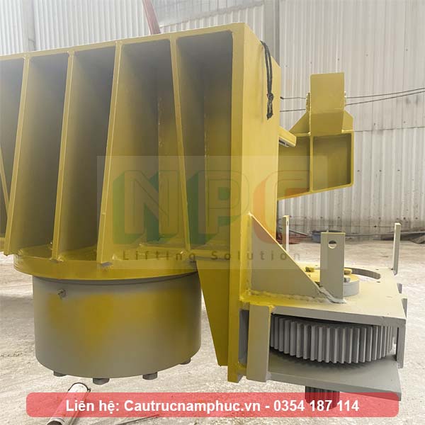 Chuẩn bị trước lắp đặt cầu trục quay 1 tấn