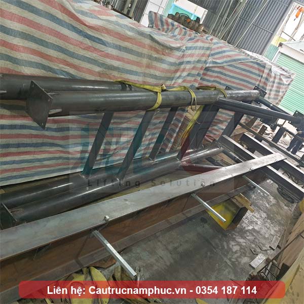 Sản xuất cổng trục bánh lốp