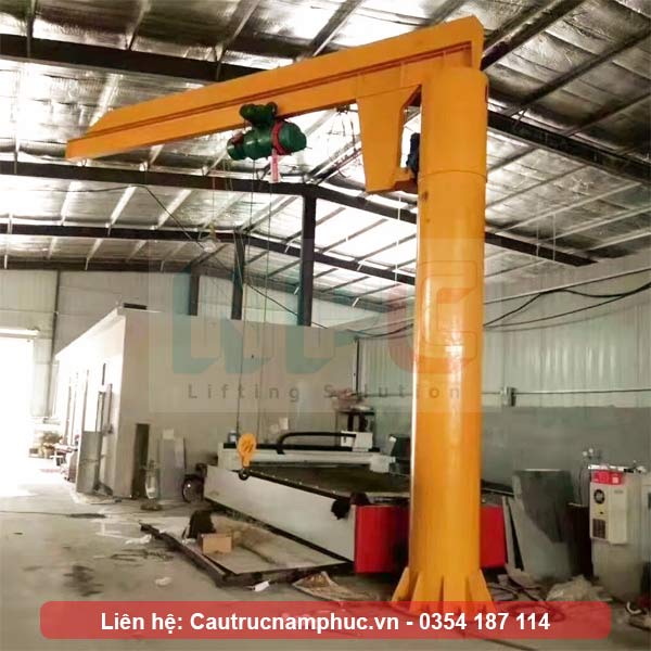 Hoàn thiện lắp đặt cầu trục quay 3 tấn