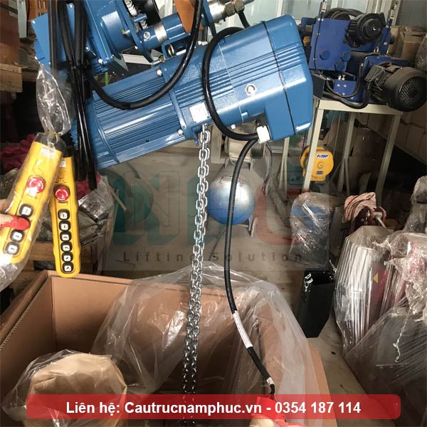 Kiểm tra thiết bị tại xưởng