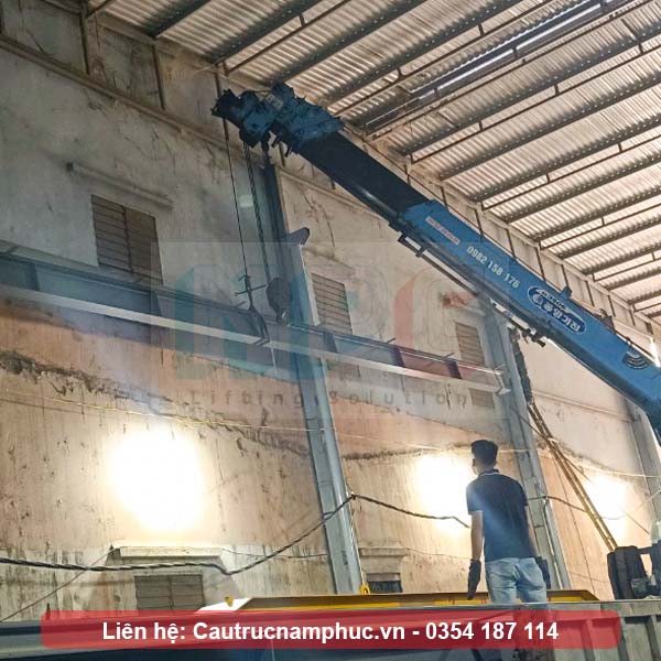 Lắp đặt dầm đỡ ray cầu trục dầm đơn tải trọng 1 tấn khẩu độ 10 mét