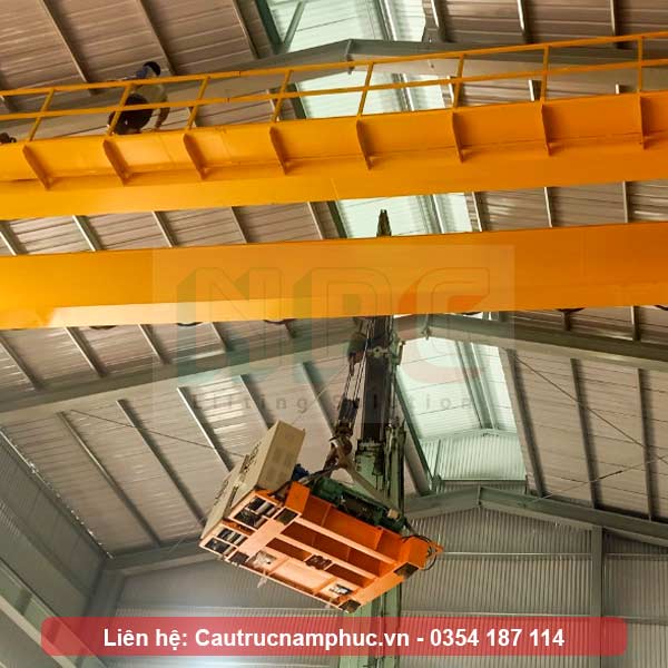 Lắp đặt xe con cầu trục 30 tấn dầm đôi