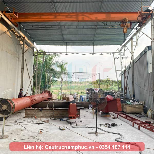 Sản xuất cầu trục quay 3 tấn