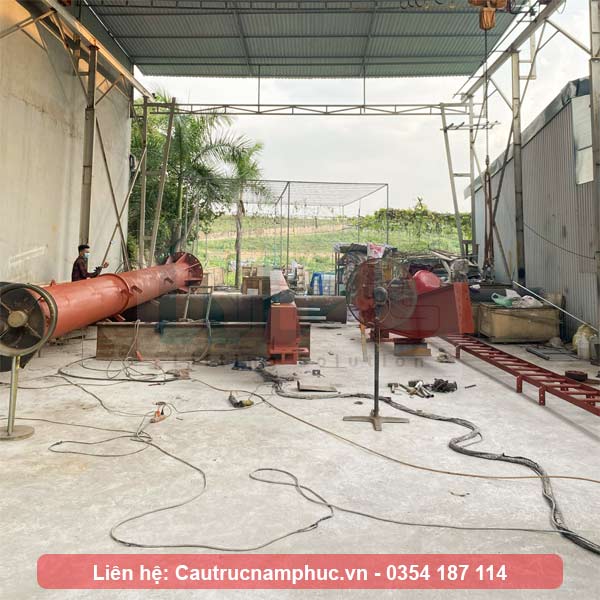 Sản xuất cầu trục treo tường 2 tấn