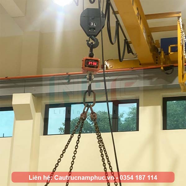 Thử tải cầu trục dầm đơn 3 tấn