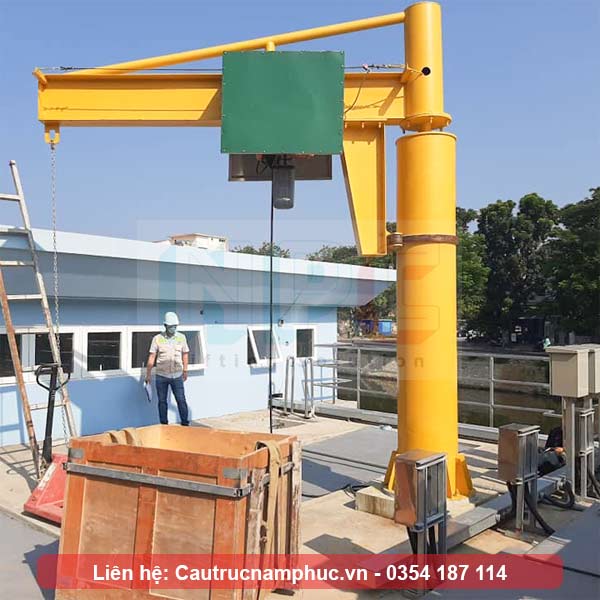 Thử tải cầu trục quay 2 tấn