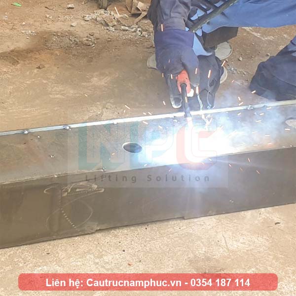 Tổ hợp dầm cầu trục 2 tấn