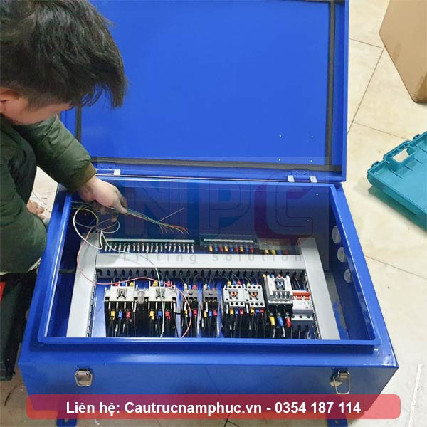 Tủ điện cổng trục dầm đơn 5 tấn